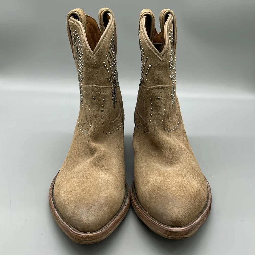 FRYE | BILLY STUD WESTERN BOOTS like new 7.5